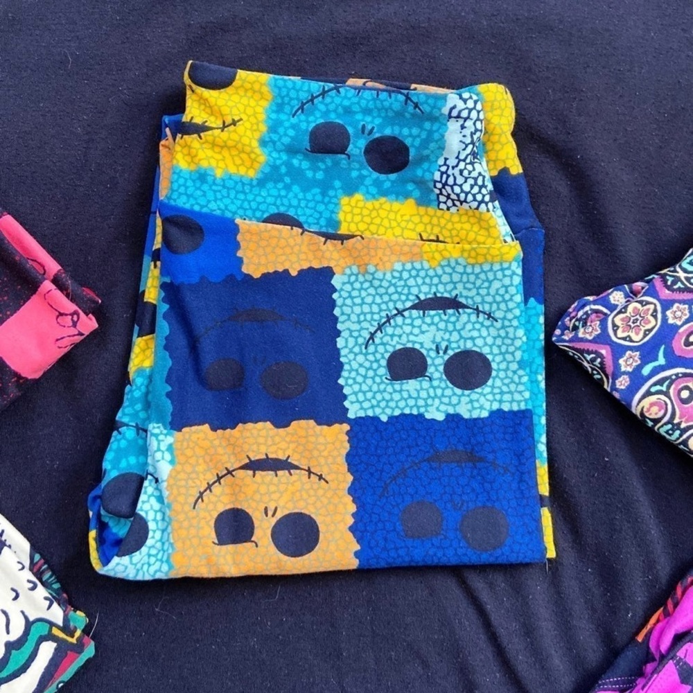 LuLaRoe Irma and leggings bundle - Picture 3 of 4